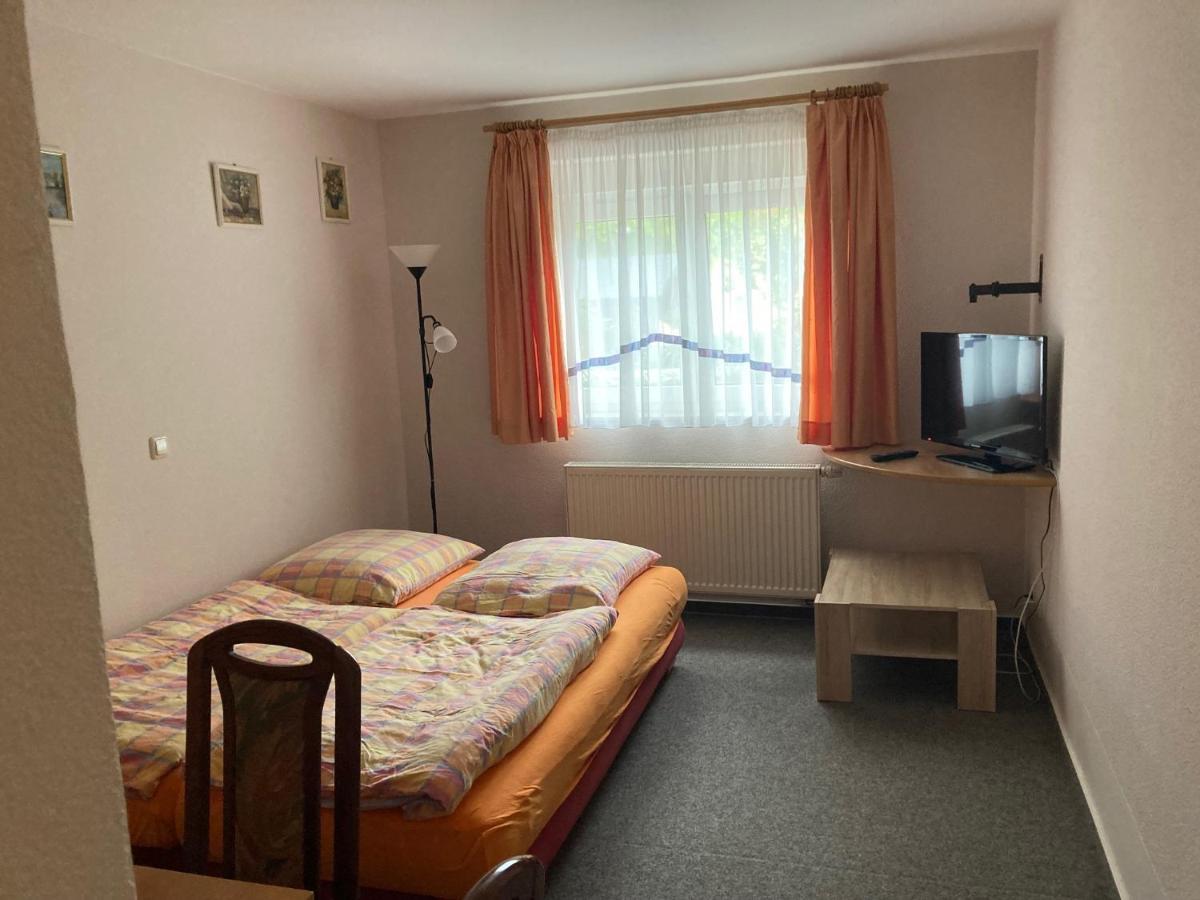 Pension Tom'S Huette Nossen Exterior foto
